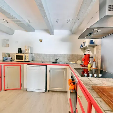 Romy - Avec Piscine Partagee アパート